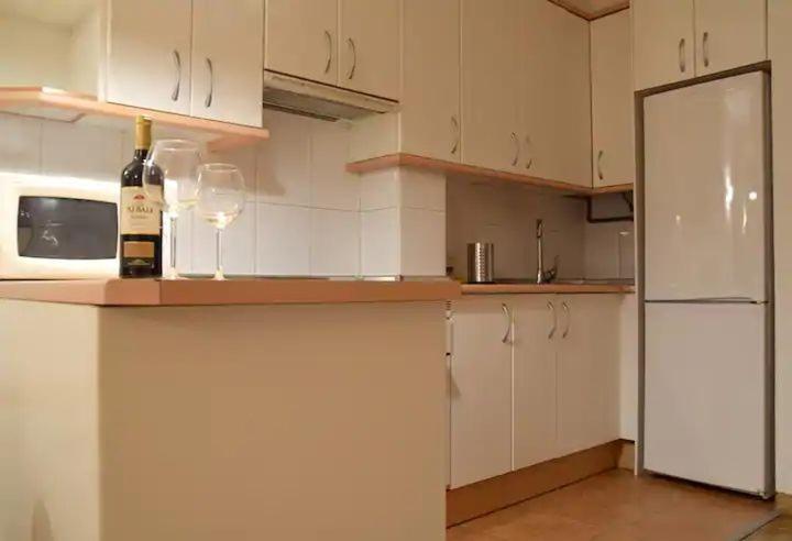 Estudio Acogedor Y Luminoso Apartment Madrid Luaran gambar