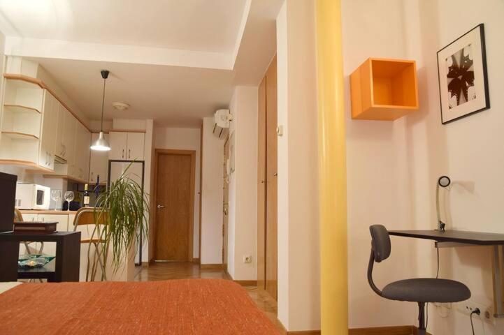 Estudio Acogedor Y Luminoso Apartment Madrid Luaran gambar